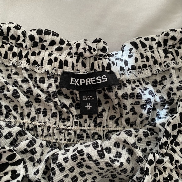 Express Ruffled scrunch top - Picture 2 of 3